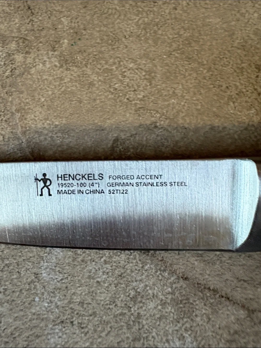 Henckels 4” forged accent German stainless steel knife 52T122